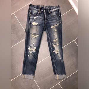 American Eagle Ripped Jeggings crop Jeans size 2